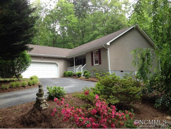 5 Twin Lakes Drive