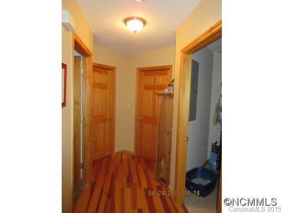 725 Faircrest Lane - Photo 12