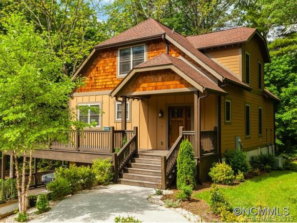 17 Oak Springs Drive