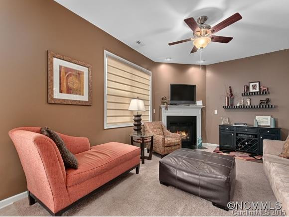 107 CHOWAN DRIVE - Photo 2
