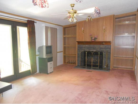 329 Henderson Drive - Photo 4
