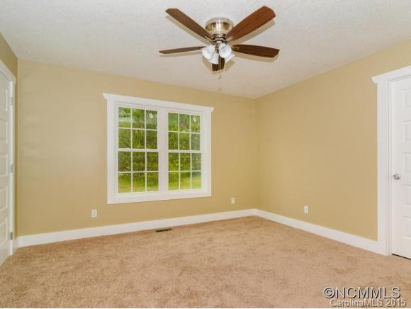 18 Alex Way - Photo 13