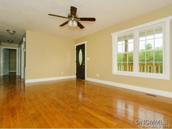 18 Alex Way - Photo 7
