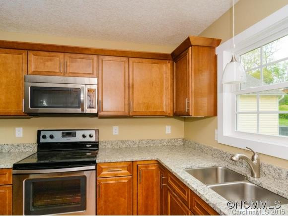18 Alex Way - Photo 10
