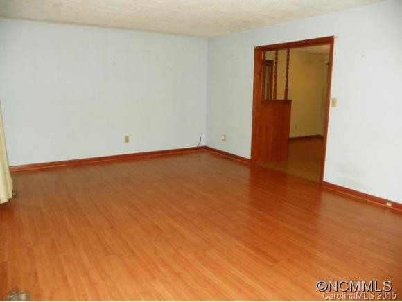 173 Pinecrest Drive - Photo 3