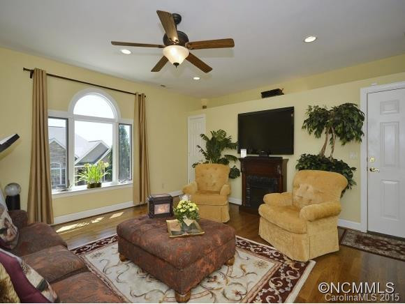 70 CARRIAGE HIGHLANDS COURT - Photo 17