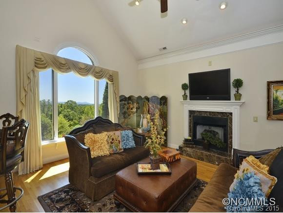 70 CARRIAGE HIGHLANDS COURT - Photo 3