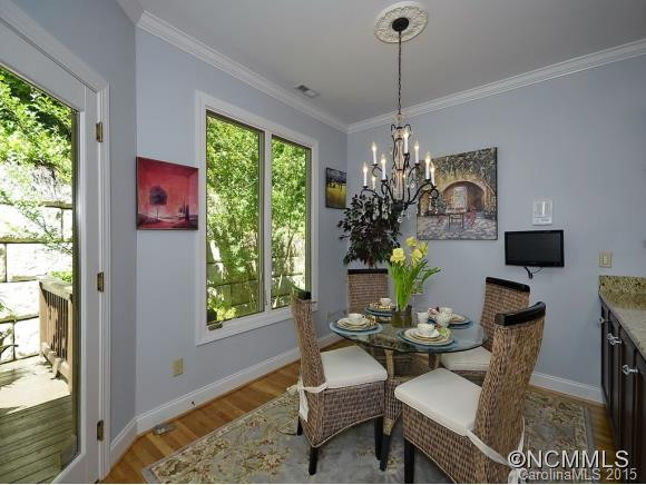 70 CARRIAGE HIGHLANDS COURT - Photo 8
