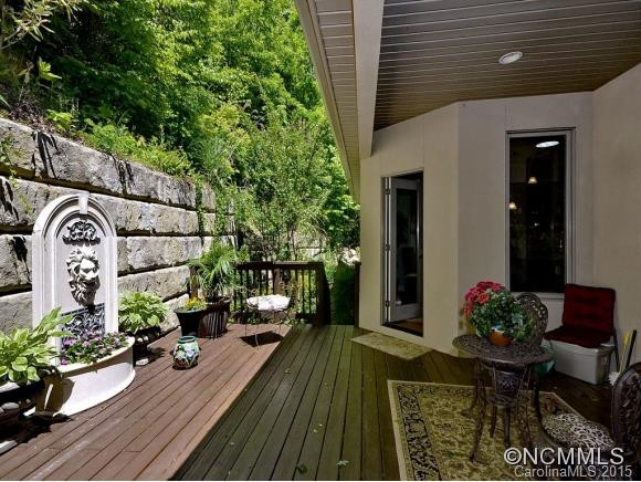 70 CARRIAGE HIGHLANDS COURT - Photo 9