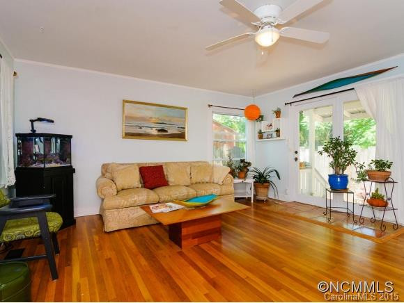 23 Laurel Avenue - Photo 3