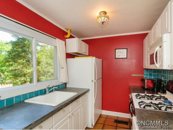 23 Laurel Avenue - Photo 6