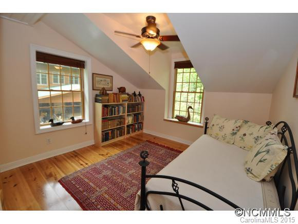 1040 Norton Fork Rd - Photo 11