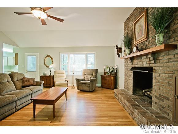 233 Woodland Ct - Photo 6