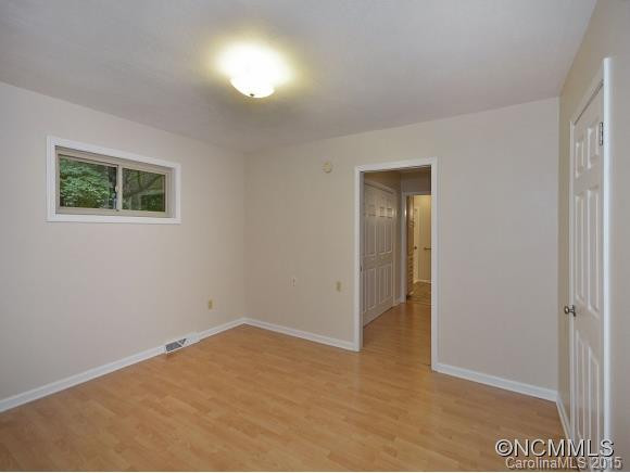 8 MUIRFIELD COURT - Photo 11