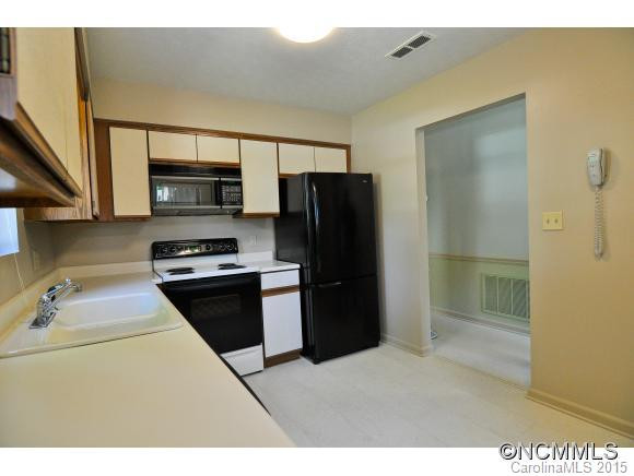 1801 Abbey Circle - Photo 18
