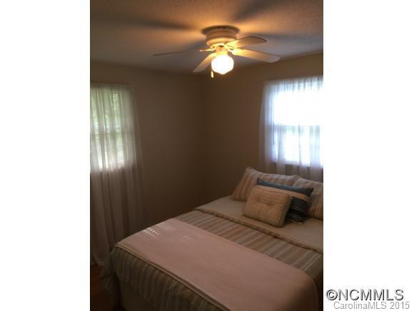 200 Oak Terrace - Photo 13