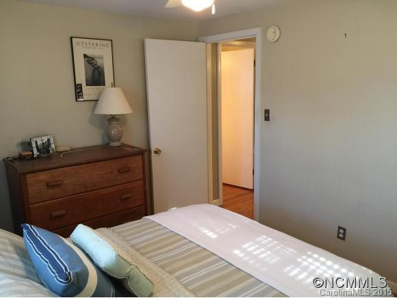 200 Oak Terrace - Photo 14