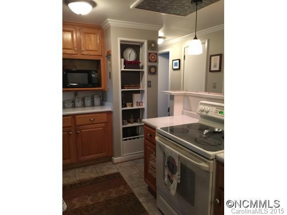 200 Oak Terrace - Photo 9