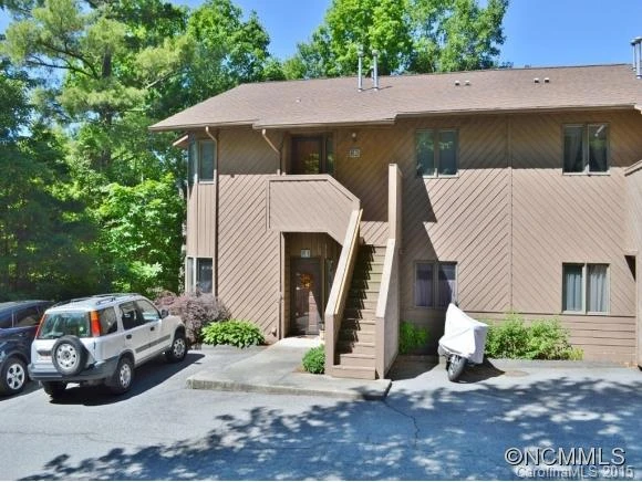 305 PINEY MOUNTAIN DRIVE R1