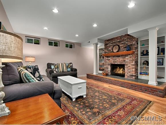 23 SAREVA PLACE - Photo 14