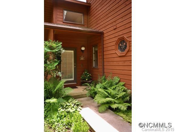 609 Woodfield - Photo 2