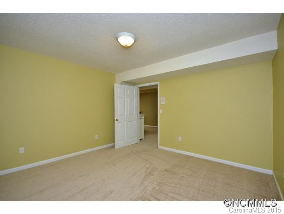 609 Woodfield - Photo 11