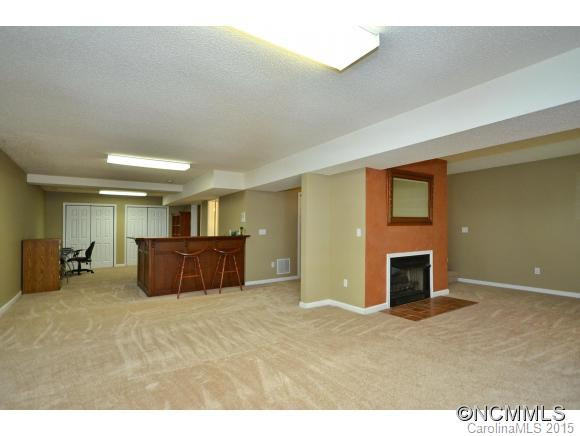 609 Woodfield - Photo 12