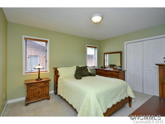 609 Woodfield - Photo 18