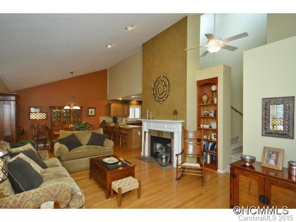 609 Woodfield - Photo 7