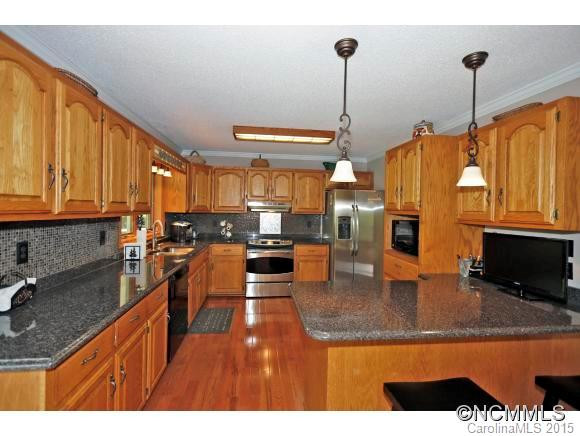 1991 Beaverdam Road - Photo 10