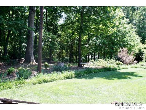 143 COLONIAL DRIVE - Photo 22