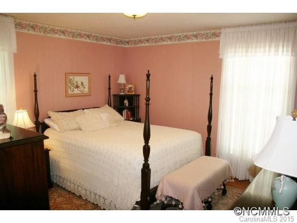 143 COLONIAL DRIVE - Photo 10