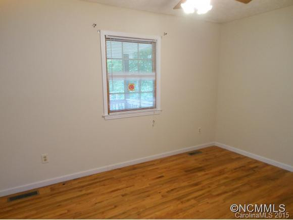244 Lightning Bug Lane - Photo 8