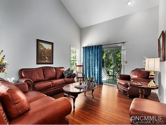 361 LAUREL PARK PLACE - Photo 3