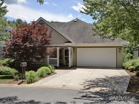 21 Creekside Way
