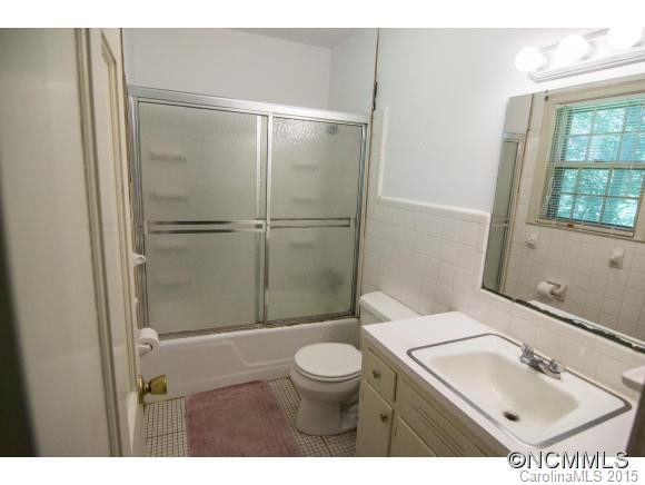 6 Mayfair Drive - Photo 12