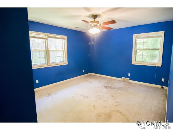 6 Mayfair Drive - Photo 15