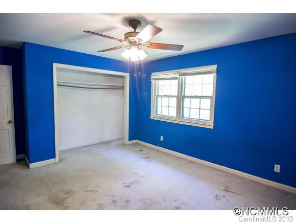 6 Mayfair Drive - Photo 16