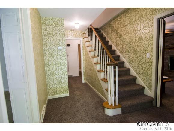 6 Mayfair Drive - Photo 3