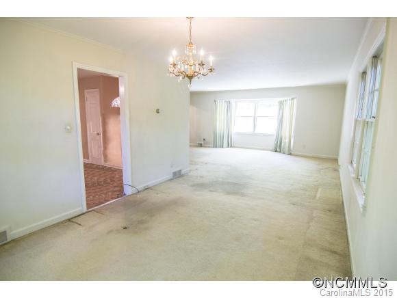 6 Mayfair Drive - Photo 4