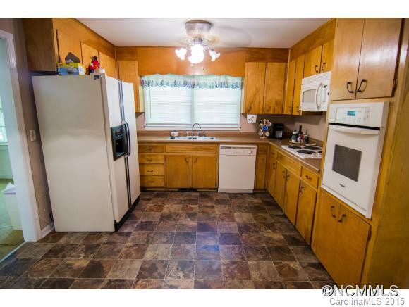 6 Mayfair Drive - Photo 8