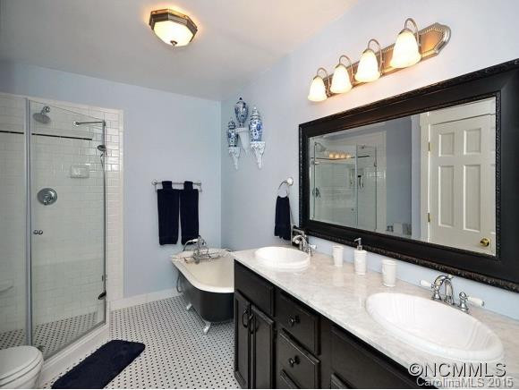 109 EASTWOOD - Photo 11