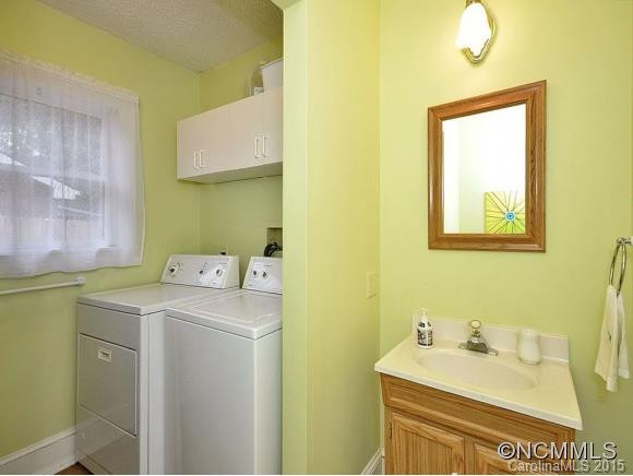 109 EASTWOOD - Photo 5