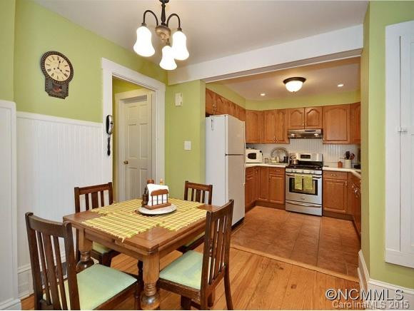 109 EASTWOOD - Photo 8