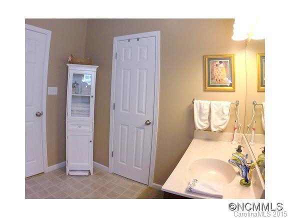 108 Woodcreek - Photo 13