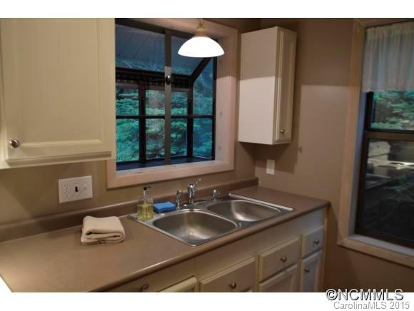 226 Valley Creek Drive - Photo 8