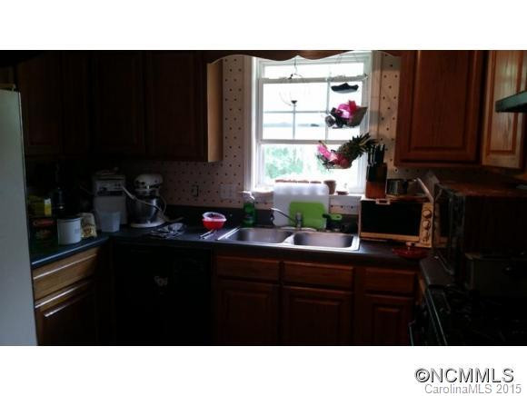 1042 Thorncrest Dr. - Photo 4