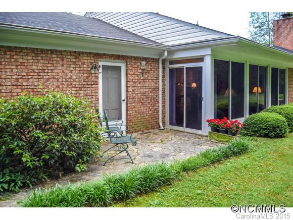 110 Hawthorn Drive - Photo 19