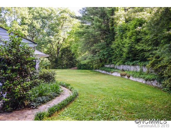 110 Hawthorn Drive - Photo 22