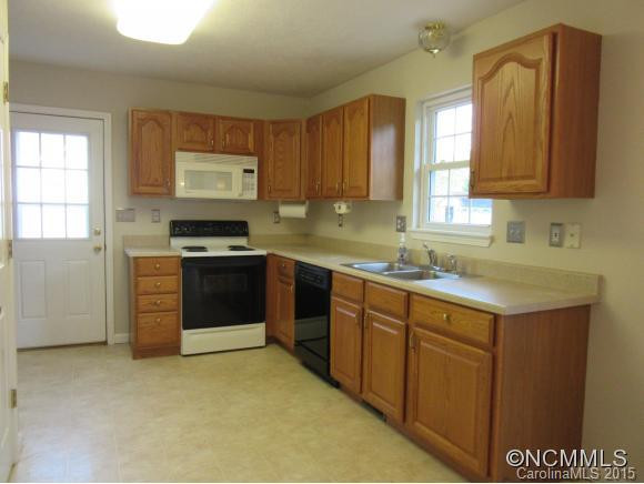 93 LEE DRIVE - Photo 8